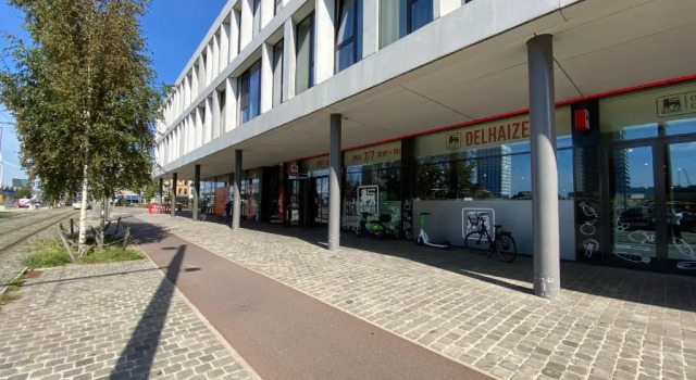 Oneluxstay Antwerp City Centre, Забронировать Отель Антверпен - центр города Антверпен, рядом с Станция Антверпен Централь