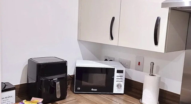Коттедж Cozy Coventry Retreat With 2 Bedrooms House