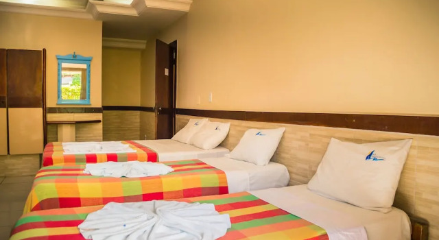 Трёхместный номер Standard Hotel Porto das Ancoras