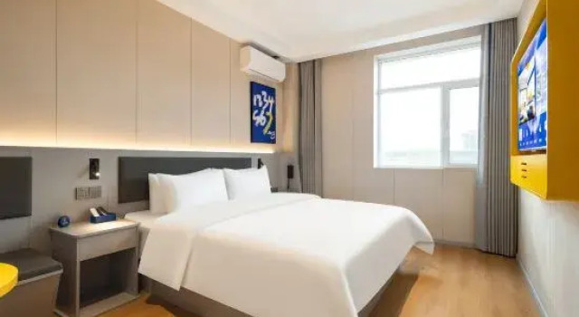 Люкс 7Days Inn Hotel (Hunchun Xin Xi Market Haixianjie)