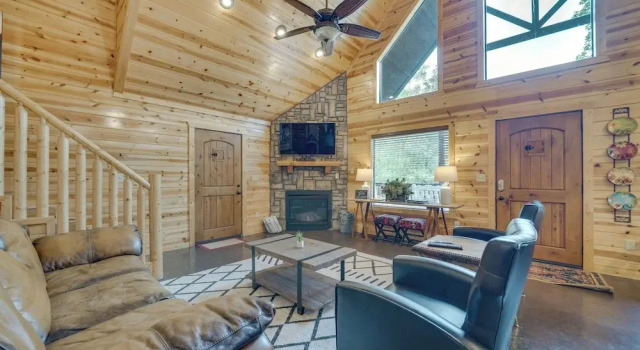 'penny Lane Lodge' Broken Bow Cabin < 6 Mi to Lake, Prenota Casa vacanze Hochatown Oklahoma