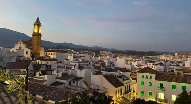 Estepona Seaview Apartment SELETUR