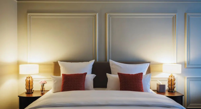 Номер Deluxe Taj Hessischer Hof Frankfurt