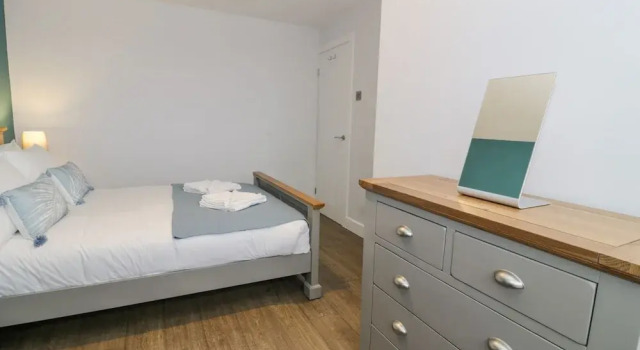 Melody, Boek Hotel Hotels in Henryd met parkeren, Parkeren