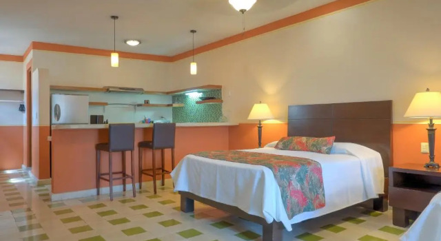Трёхместный номер Standard с видом на бассейн Hotel Luz en Yucatan