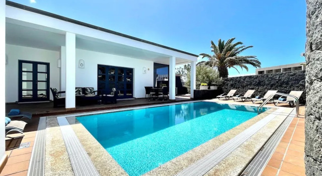 Your Island Villa Mamma Mia 1