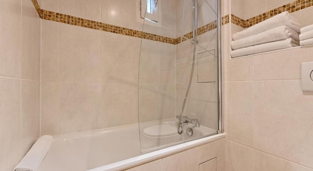 Трёхместный номер Standard Grand Hotel Dore