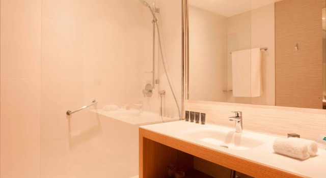 Двухместный люкс AC Hotel Diagonal LIlla by Marriott