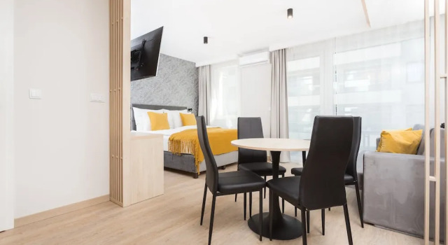 Люкс Business с балконом Serviced Apartments G11 - between Main Market Square and Jewish Quarter by InPoint