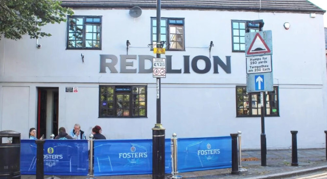 Ye Olde Red Lion Hotel, Забронировать Отель Тредегар 