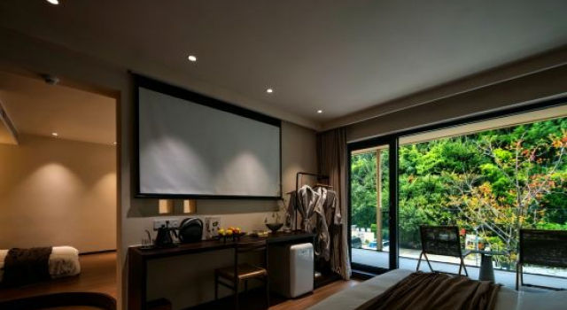 Семейный тент с балконом Only this fairyland,  designer art villa mountain lodging