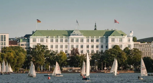 Двухместный люкс Presidential Hotel Atlantic Hamburg, Autograph Collection