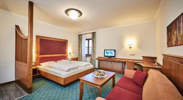Hotel Landgasthof Zur Post, Varaa Hotelli Hotellit Baijeri pysäköinnillä, Pysäköinti