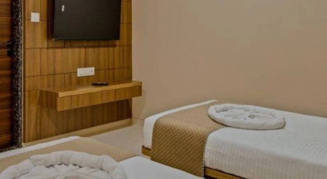 Hotel Grand Heritage Badami, Book Hotel Badami Karnataka