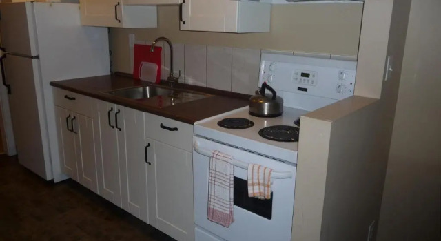 Люкс с 2 комнатами с видом на озеро Sun Beach Motel