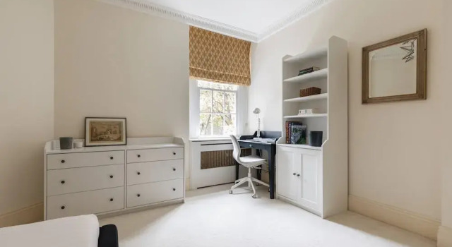 Апартаменты Fitzjames-avenue IV by Onefinestay