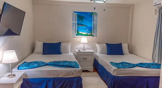 Romeo's Hotel, Book Hotel Hoteller i West End med parkering, Parkering