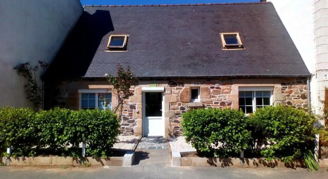 Ty Jeanne, le charme de la pierre au coeur du village