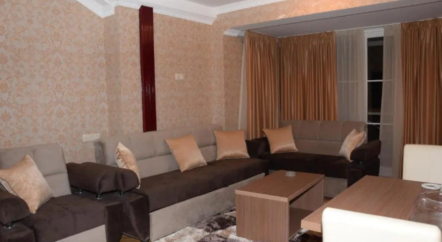 Апартаменты Hotel Elegance