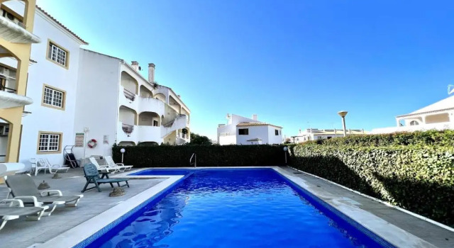 Апартаменты Quarteira Classic With Pool by Homing