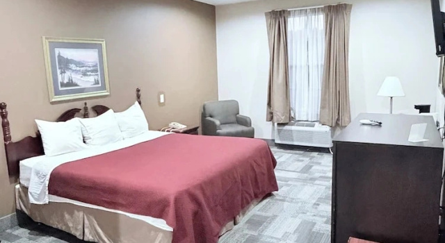 Двухместный номер Standard COLLINS INN & SUITES