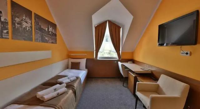 Hotel Janosik Terchova, Varaa Hotelli Terchova Vratna