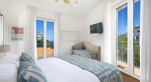 Апартаменты с 3 комнатами с балконом Luxury home with sea-view