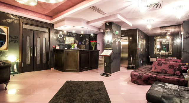 Art Plaza Hotel