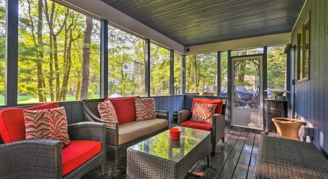 Lake Harmony Resort Home w/ Deck + Fire Pit!