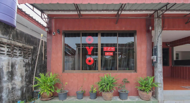 OYO 75331 Hareeya Hotel, 预订 酒店 Khok Kloi 攀牙府