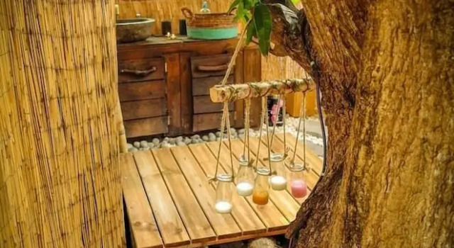 Aqua Zen Spa Lodge Tiki Hut