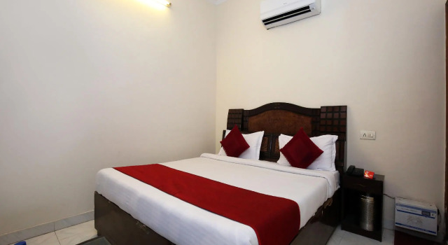 OYO 5853 Hotel Shingar Regency