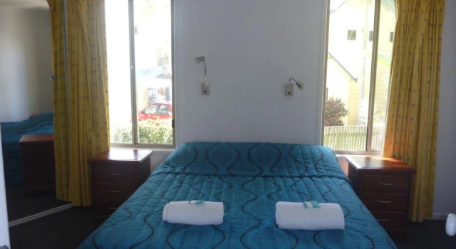 Boyne Island Motel and Villas, Prenota Motel Hotel a Queensland con piscina, Piscina