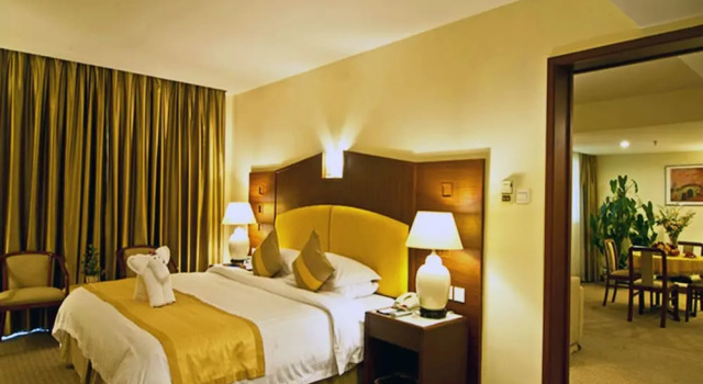 Люкс Executive HNA Business Hotel Downtown HaiKou