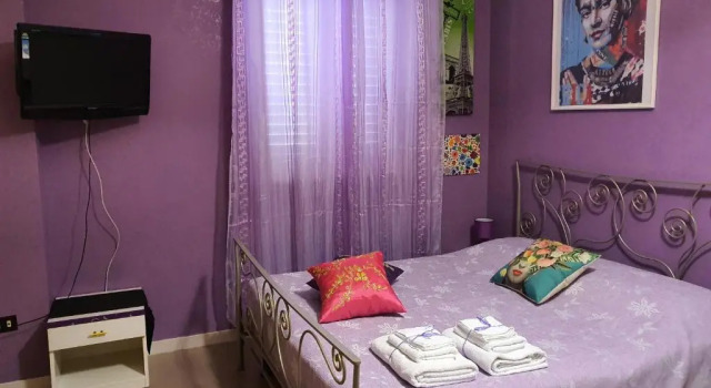 Frida B&B, Book Bed and Breakfast Hoteller i Massafra med parkering, Parkering