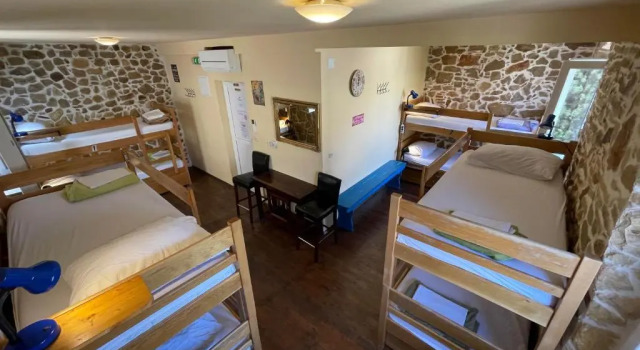 Кровать в общем номере Tequila Bar Hostel
