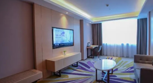 Люкс Deluxe Lavande Hotel (Urumqi Changjiang Road International Trade City store)