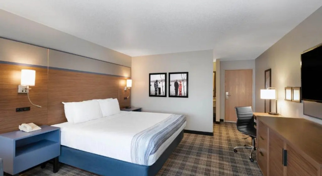 Номер Standard AmericInn by Wyndham Jackson