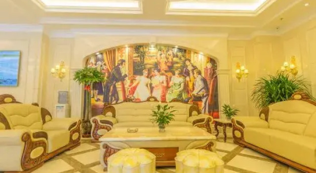 Vienna International Hotel Jiayuguan Tiancheng Square, Book Hotel Jiayuguan Gansu