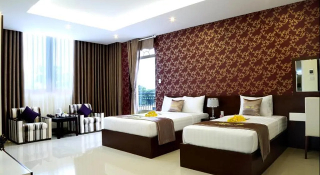 Трёхместный номер Standard с балконом Thien Ha Hotel and Apartment