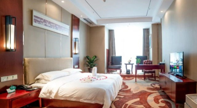 Люкс Premier Arcadia Rong Yi Warmth Hotel