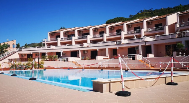 Kefalure, Terraced House in Residence With Swimming Pool, Book Villa Hotels in Sicily with Parking, Parking
