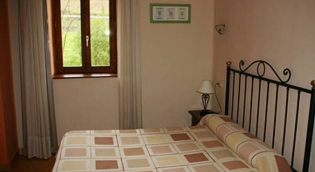 Casa Rural Los Cerezos, Book Hotel Hotels in Aragon with Parking, Parking
