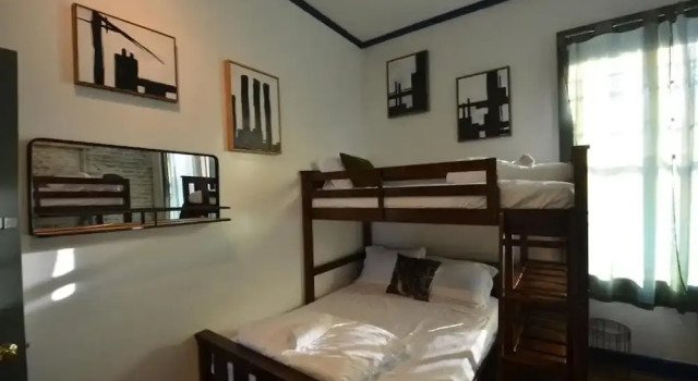 Четырёхместный семейный номер Standard Michie Hostel