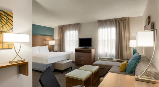 Двухместный номер Standard Staybridge Suites Tampa East- Brandon by IHG