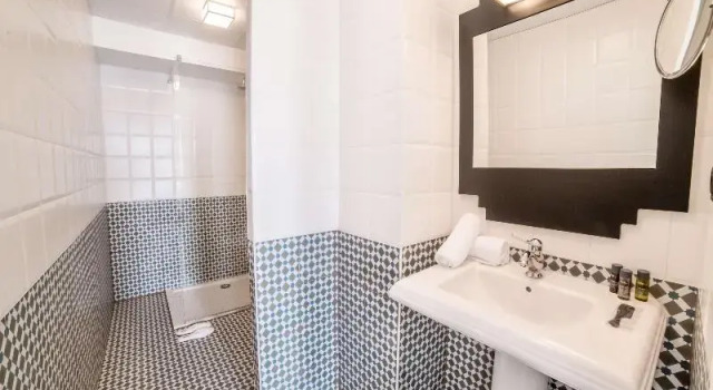 Одноместный номер Classic Best Western Journel Hôtel & Roof Top Antibes-Juan-les-Pins