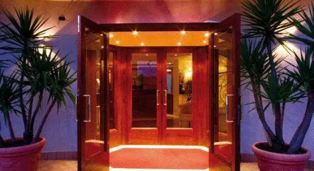 Hotel Villa Anna, Book Hotel Mileto Calabria
