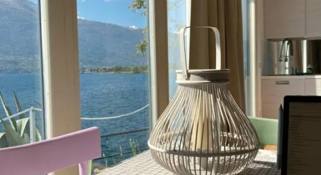 Unique waterfront private house at Como lake, Book Vacation Home Villas in Dervio, Villa