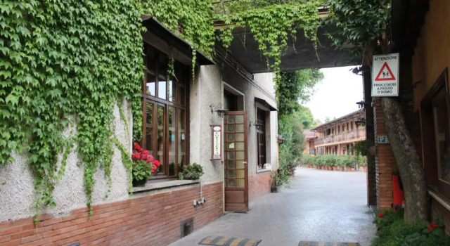 Hotel La Locanda Del Borgo, Prenota Hotel Casal Monastero Lazio