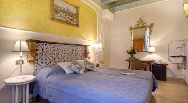 Relais Grand Tour, Забронировать Отель Отели Флоренции с парковкой, рядом с Дом Буонаротти, Парковка